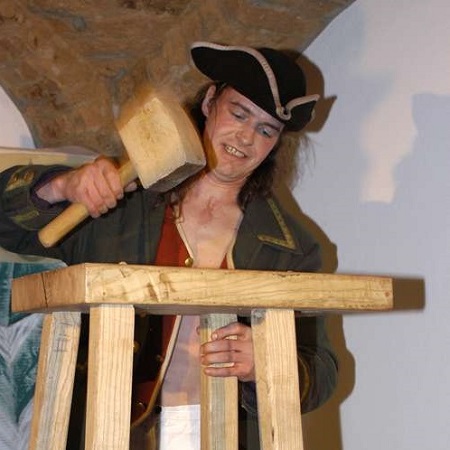 Karasek's Schauspielereien: Szene 017 - Immer wieder wird der Versuch ...