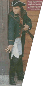 Karasek schaut um die Ecke