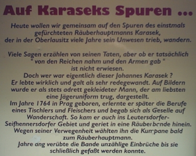 Schild auf Karaseks Spuren